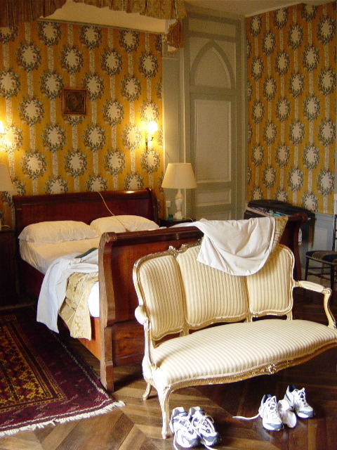 Our bed @ the Chataeux